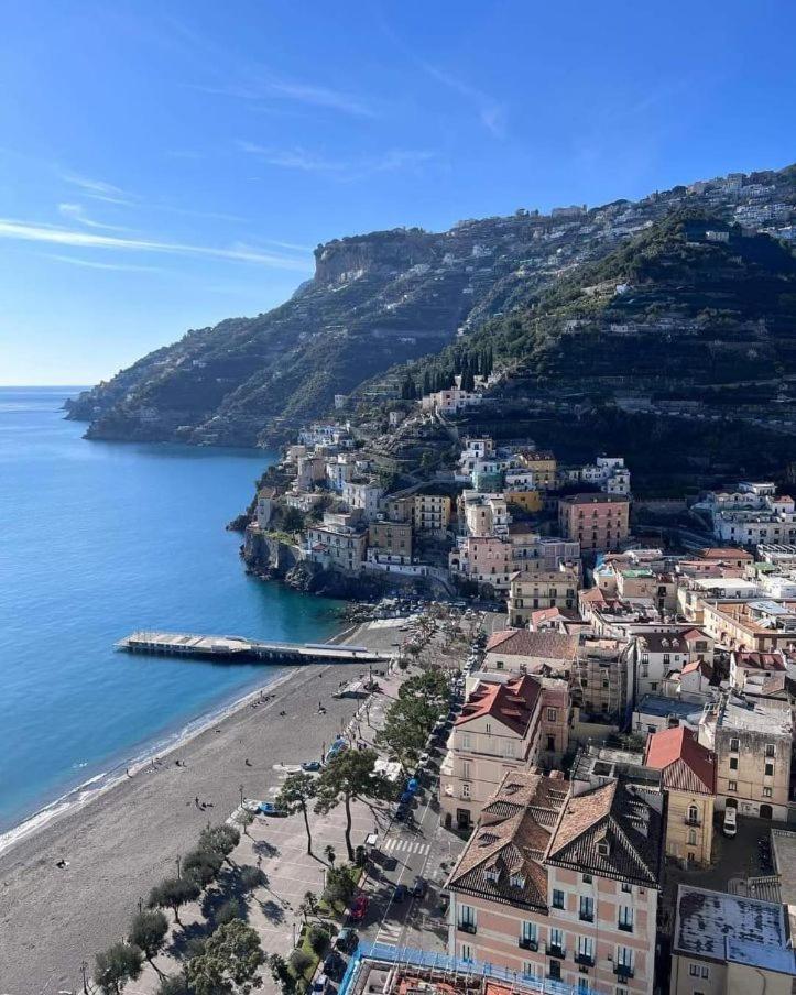 Casa Vacanze Freeholiday House Minori Exteriér fotografie