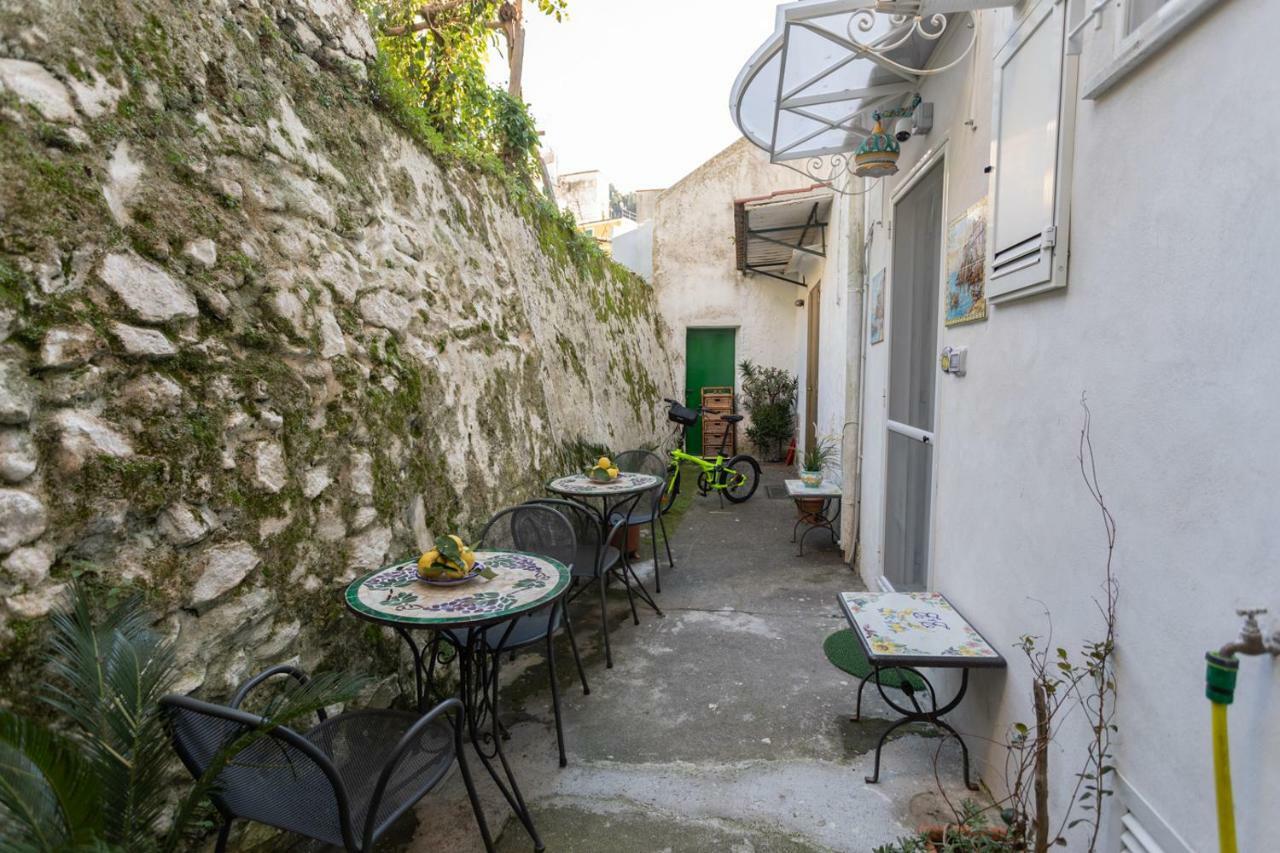 Casa Vacanze Freeholiday House Minori Exteriér fotografie